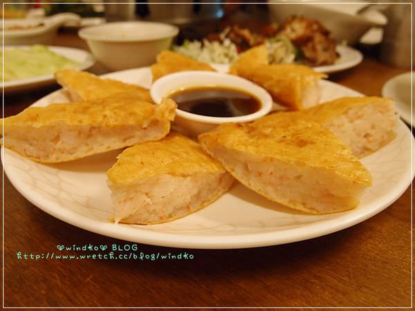 食記∥ 台南。巴東泰式料理 – 月亮蝦餅好厚一片！